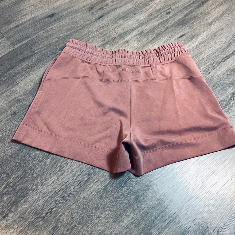 lululemon athletica Women's Athletic Shorts — Dusty Rose